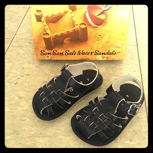 Sun-San Salt Water Sandals size 4